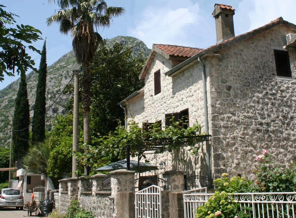 Holiday Home Ametist Kotor Oda fotoğraf