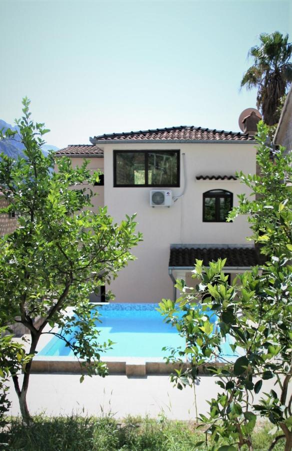 Holiday Home Ametist Kotor Dış mekan fotoğraf